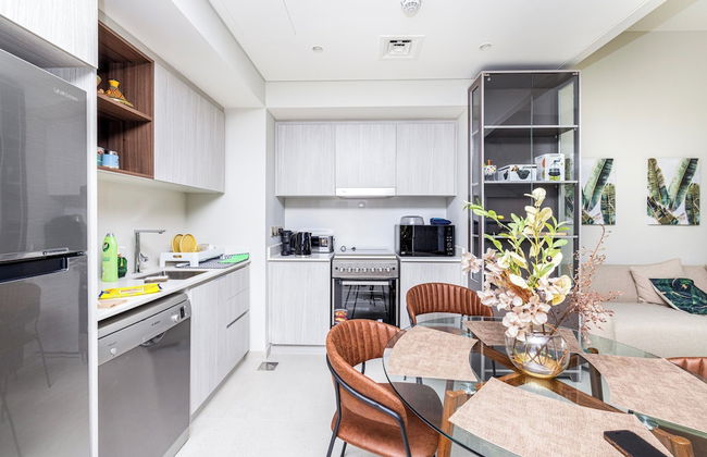 Cozy 1BR at Vida Residences Creek Beach - Photo 6