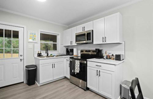 10 Min to Downtown - Smart Tvs - Fast Wi-Fi - Foto 8