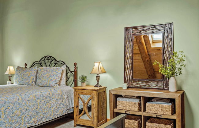 The Bigwood Cabin by Avantstay Hot Tub, Firepit, Pool Table, Private Yard - Photo 48