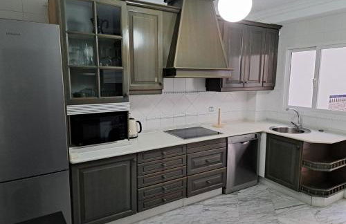 Encanto Urbano: Piso céntrico totalmente equipado - Foto 8