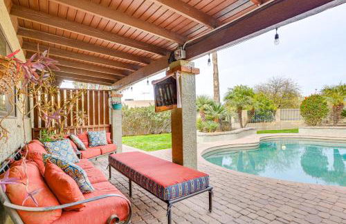 Horsey Hideaway Ranch House in Cave Creek! - Photo 24