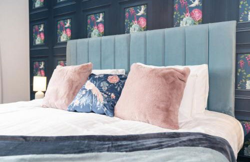 Stylish 4 bed - Contractor Stays, Wi-fi, Plenty of Parking - Foto 34