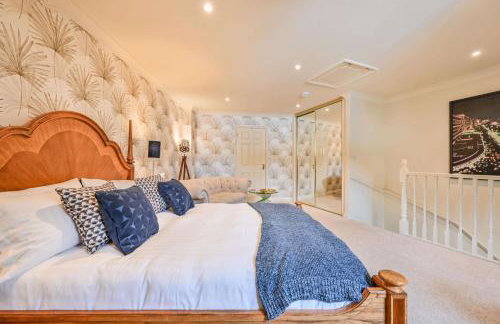 Lisburne Place - Luxury Three Bedroom Town House - Photo 21