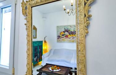 Nikis Home Town - Photo 3