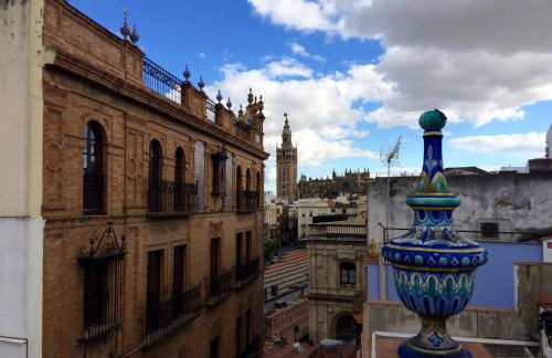 Awesome Penthouse - Photo 32