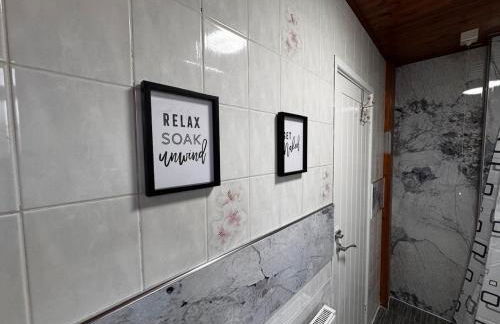 The Castleton Haven - 3 Bed Semi near M62 & M60 Motorways and Easy access to Manchester City Centre - Netflix and free high speed WIFI - Foto 27