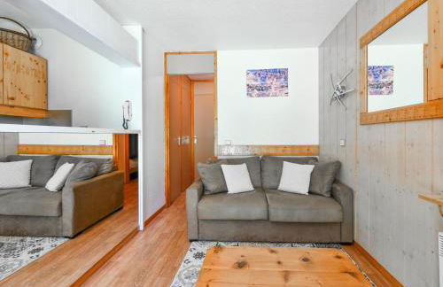 Appartement rénové 2 pièces, proche piste ski, parking inclus - FR-1-514-48 - Foto 2