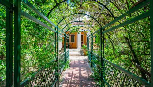 Yiolanda Pool Villa by "Elite" - Foto 2, Garden, Garden view