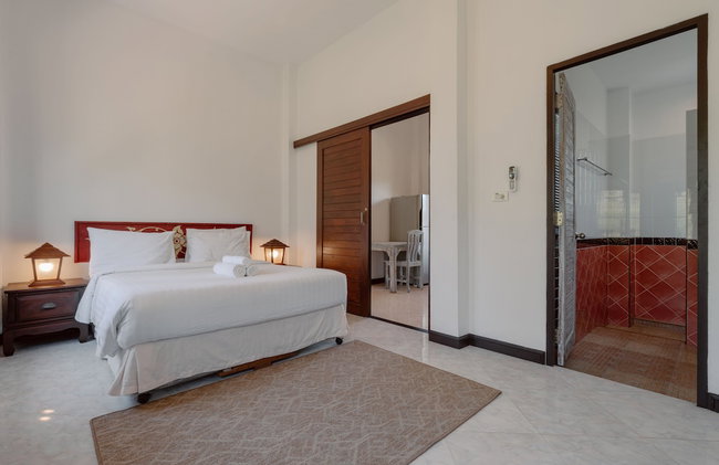 Palm Village - Photo 6