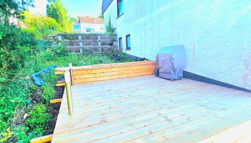 BAT Home Solutions Trierweiler - alles was ein Hotel nicht bietet - 80 qm, 3 Zimmer, 5 Personen, Terrasse, BBQ und Kino - Foto 5, Garden, Garden view