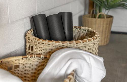 Hanford House w Hot Tub,Sauna,Bar - Photo 39