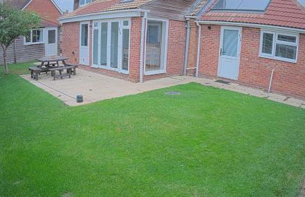 Detached, 5 Double Bedrooms, 3 En-Suites, 5 Car Parking - Foto 15