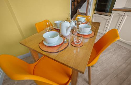 House - Sleeps 6 & Free parking - Foto 15