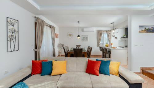 Modern Villa San Martino Heated Pool, Jacuzzi & Privacy - Foto 5