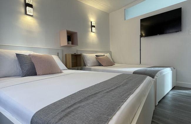 Hotel and the City-Midtown - Photo 21