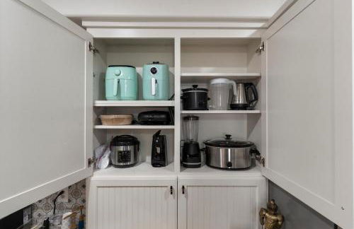 Castle Stay by Gathering Place Hot Tub & Fire Pit - Foto 52