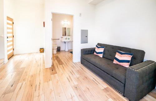 Unique 3-Level Loft with One bedroom & Two Full Bathroom - Foto 4