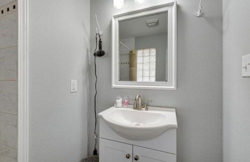 Modern Flower Mound Home Less Than 2 Mi to River Walk - Foto 20