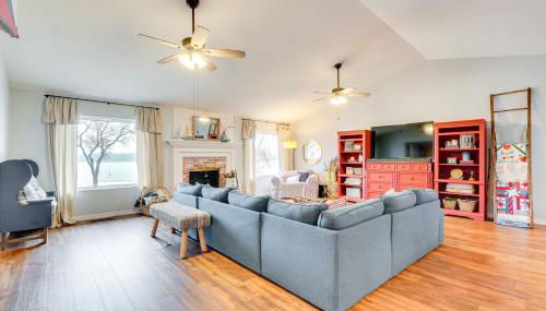 Lakefront Home with Private Dock in Grove - Foto 4