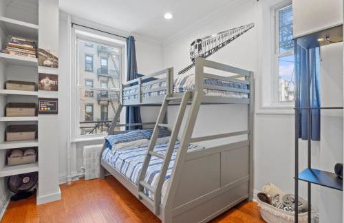 Large Home - Great Location - 15 Minutes to NYC - Foto 35