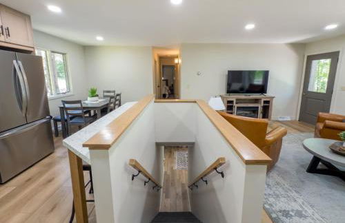 Pet-Friendly Lakefront Cabin by arc Vacation Rentals - Foto 36