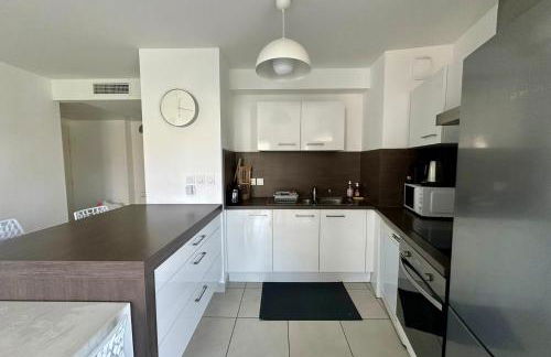 The Jacques Coeur- Vue climatisation et parking ! - Photo 11