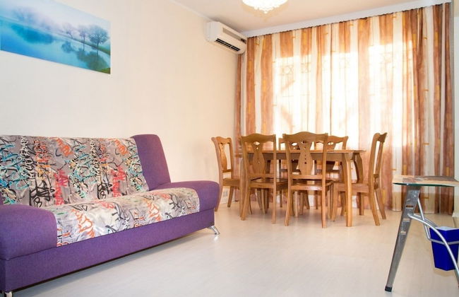 Apartment on Ostryakova St. 3 - Foto 1