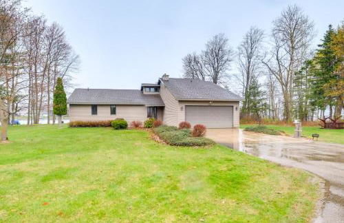 Cadillac Vacation Rental with Dock on Lake Mitchell! - Foto 22