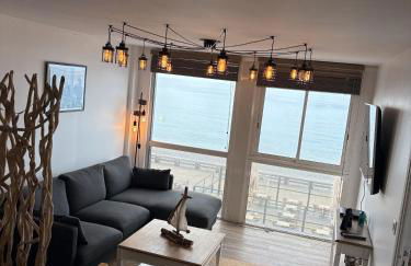 Les Pieds Dans l'Eau! - Foto 1