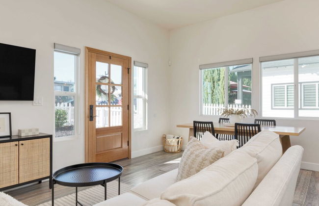 Socal Cottage by Avantstay Near Gaslamp + Firepit - Foto 9