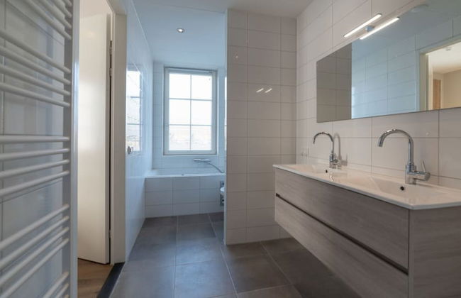 Design Apartment in Zeeland With its own Wellness - Photo 79