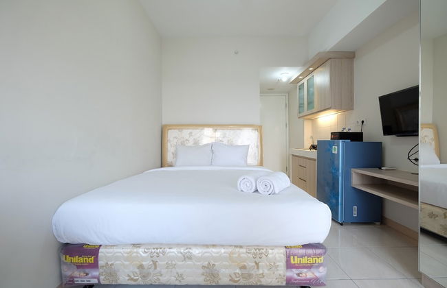 Minimalist Studio Room at The Springlake Apartment Sumarecon Bekasi - Photo 1