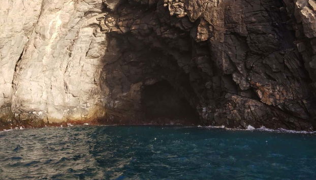 Discovering hidden caves