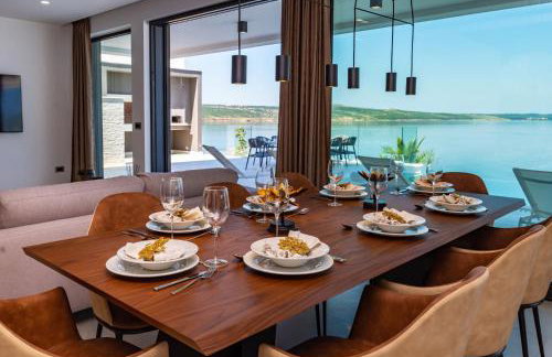 Luxury Villa Novita with Pool - Photo 75