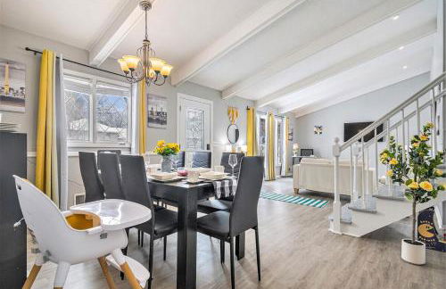 Modern 4-Bedroom Retreat - Foto 15