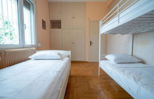 Retro 2-Bdrm House Near Metro in Heraklion by ΜΡS - Foto 29