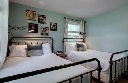 1-Story Home, Fenced Yard, Grill, Firepit, Parking, Sleeps 10, Pet-Friendly, Smart TVs, 10 Mins to Nissan Stadium & Five Points, Cozy Bedrooms, Outdoor Fun, Perfect for Families & Groups - Foto 23