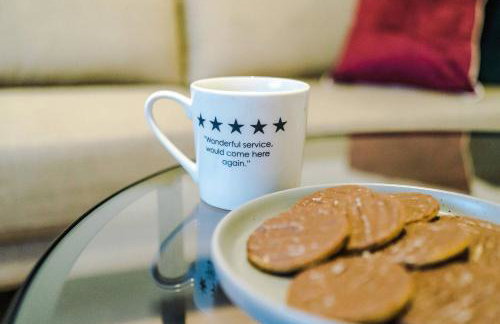 Comfy 3-BR Wirral Home | Free Parking & Wi-Fi - Foto 68