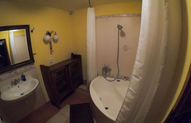 Downtown Apartment Bratislava - Photo 29