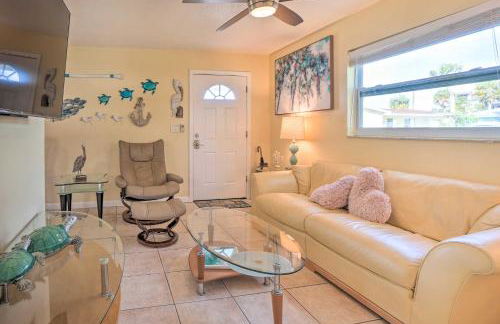 Pet-Friendly Dunedin Townhome with Private Yard - Foto 4