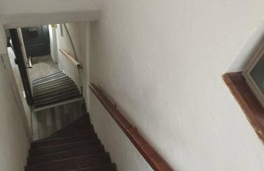 Chez Jérôme, au pied de la cité médiévale - Foto 18