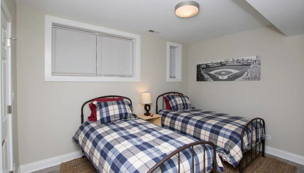 New Modern Comfort in Wrigleyville w Parking - Foto 3, Zimmer