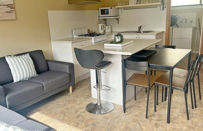 Ocean Bridge Lakes Entrance - Photo 21