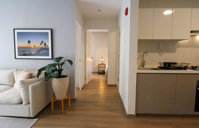 w Lively 2BR With Balcony in Miraflores - Photo 1