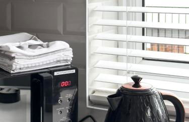 Modern Flat with Parking, 5 Mins to Tube - Photo 14