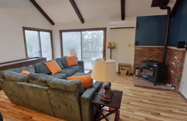 Rustic Mountain Escape Waterpark, Ski & Views! - Foto 1