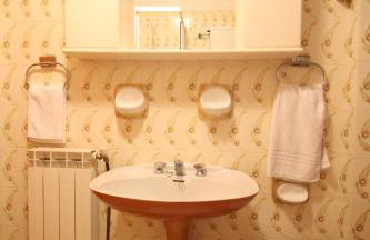 Trilocale in Centro La Marmotta - Affitti Brevi Italia - Photo 12