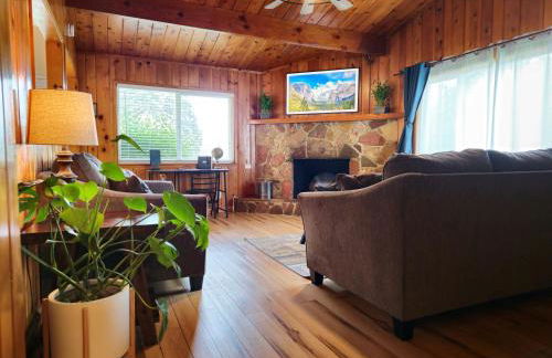 Yosemite Gateway Cottage - King Suite - Mountain Views - Foto 18
