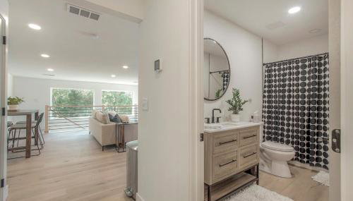 Sunflower Suite Modern Loft with Skyline Views - Foto 2