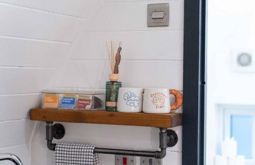 Apex Studio Pod and Jacuzzi Bath - Foto 15